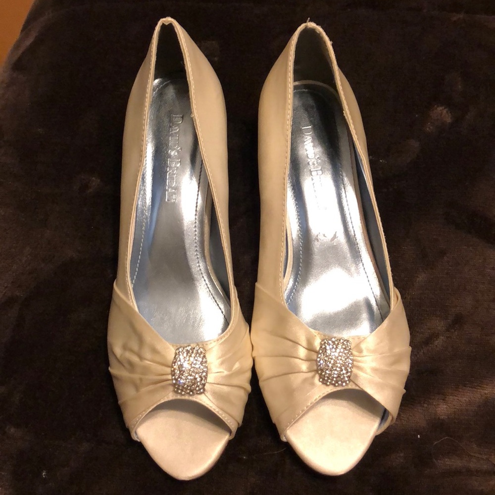 David’s bridal heels